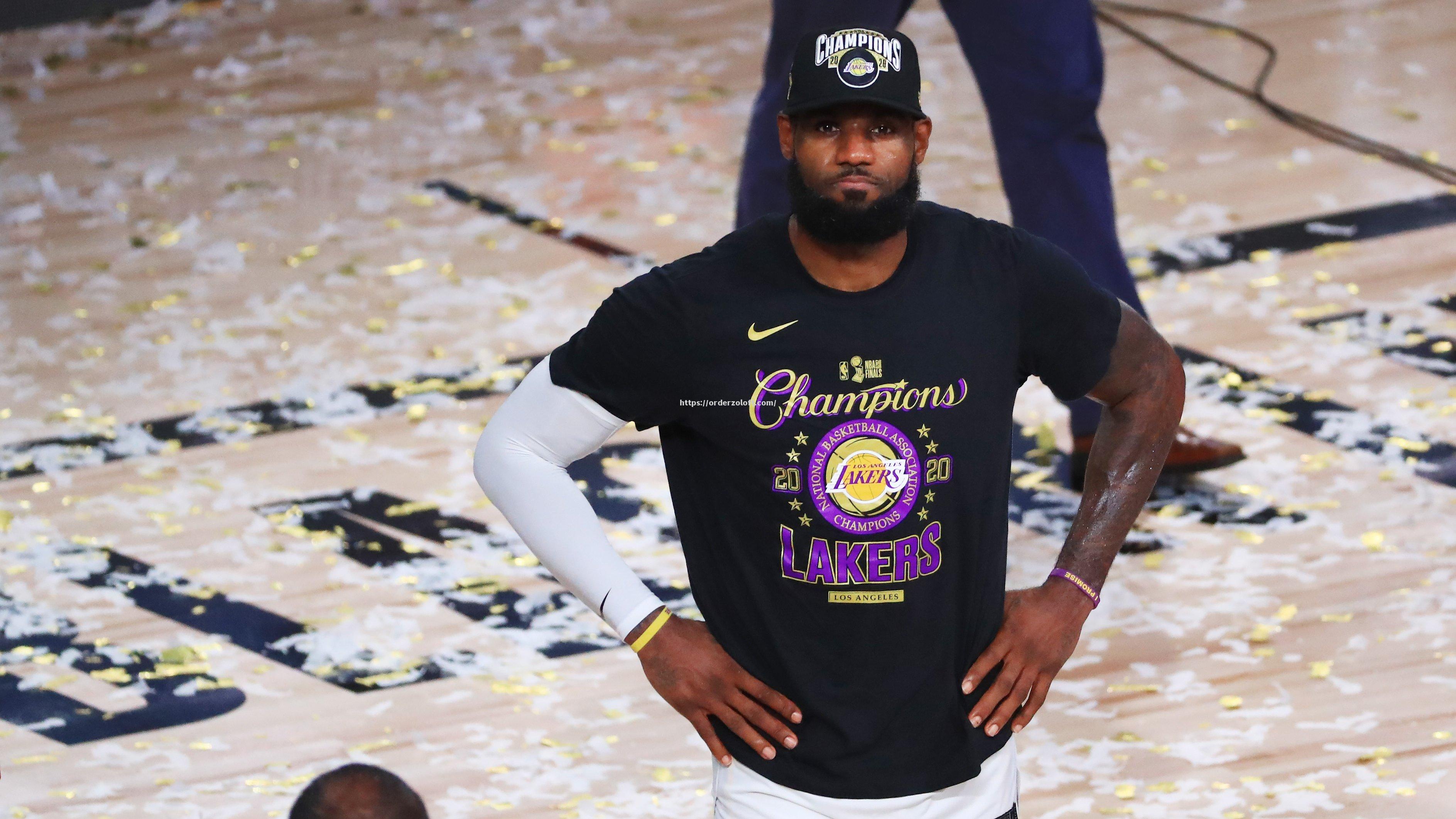 湖人队新秀表现出色,领队取得连胜 湖人队新秀表现出色,领队取得连胜