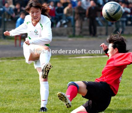 体育盛事中,女足选手挥洒汗水,赛场绽放! 体育盛事中,女足选手挥洒汗水,赛场绽放!