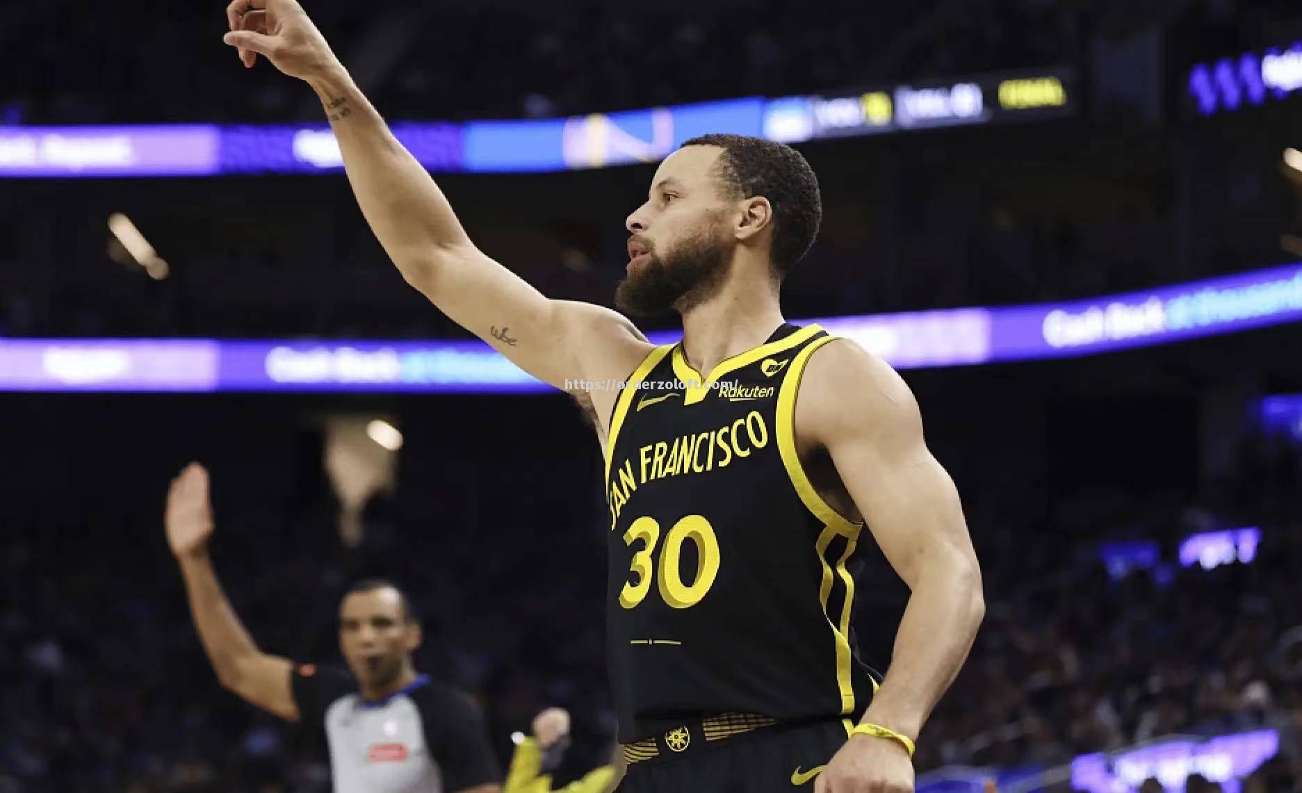 勇士再次大胜火箭:杜兰特分再创高峰 勇士再次大胜火箭:杜兰特分再创高峰