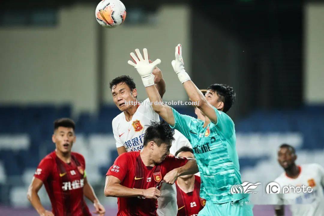 星空体育-青岛黄海全力以赴迎战河北华夏幸福