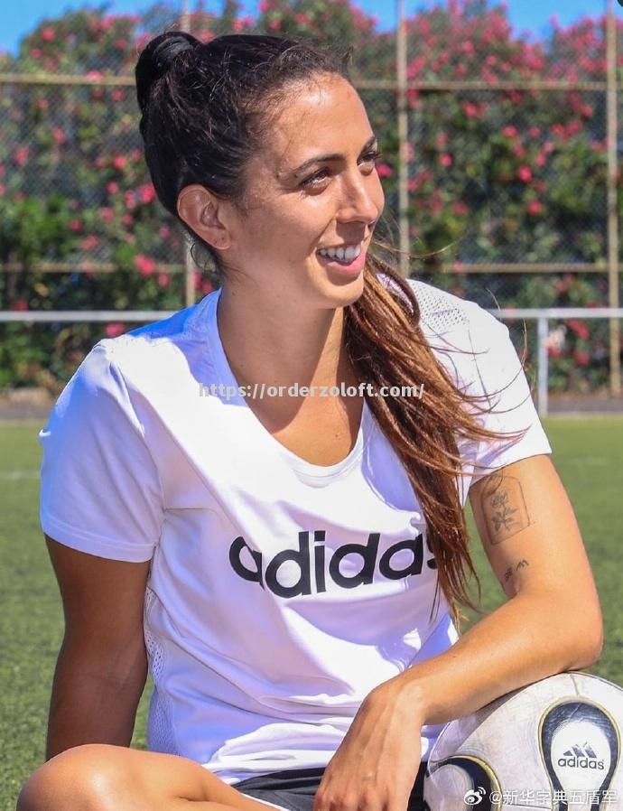 葡萄牙女足喜迎胜利，晋级半决赛