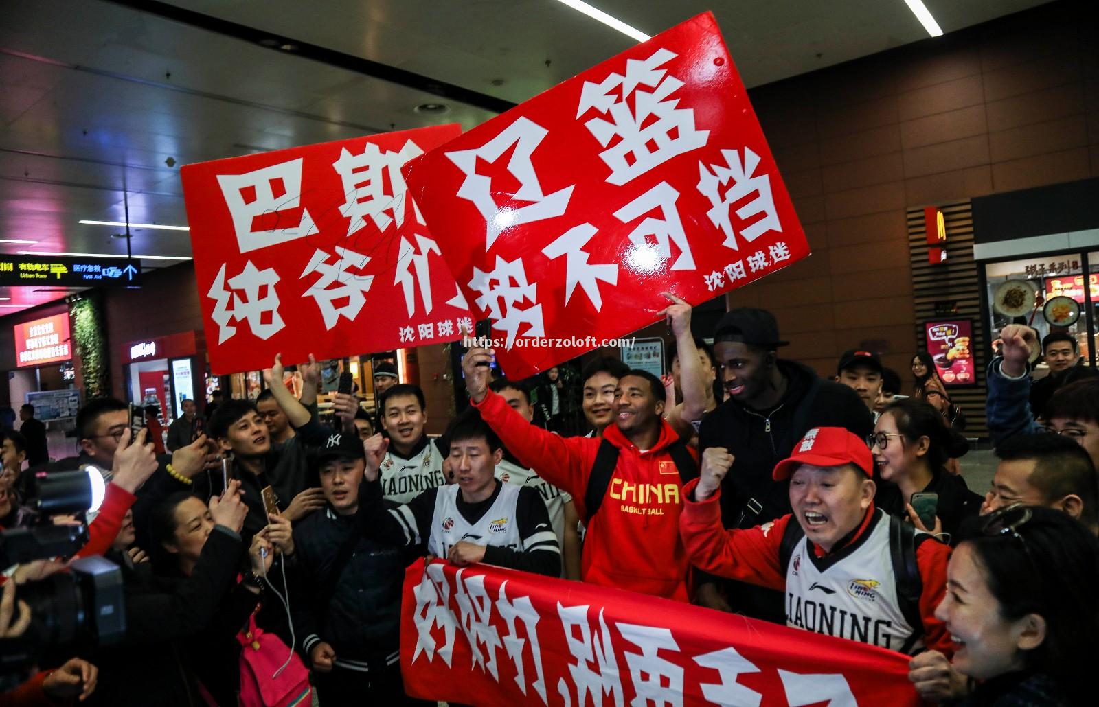 星空体育-西汉姆联势不可挡，客场披挂凯旋