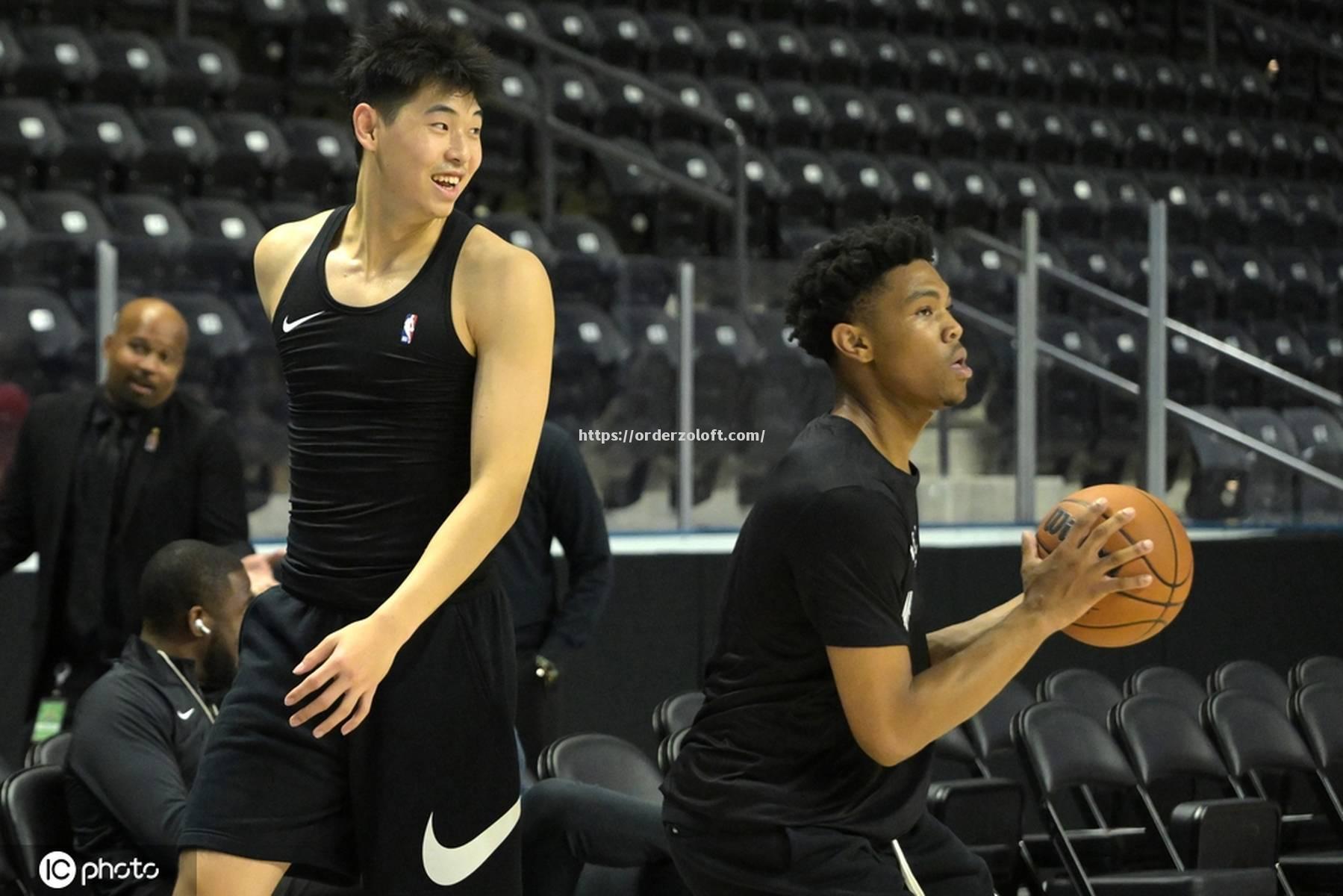 星空体育-篮网全队状态低迷，多场比赛惨遭失利