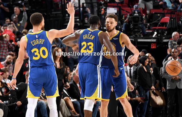 星空体育-勇士客场战胜国王，卫冕路上继续阔步