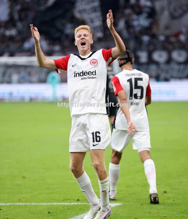 星空体育-法兰克福客场大胜，保持胜利势头