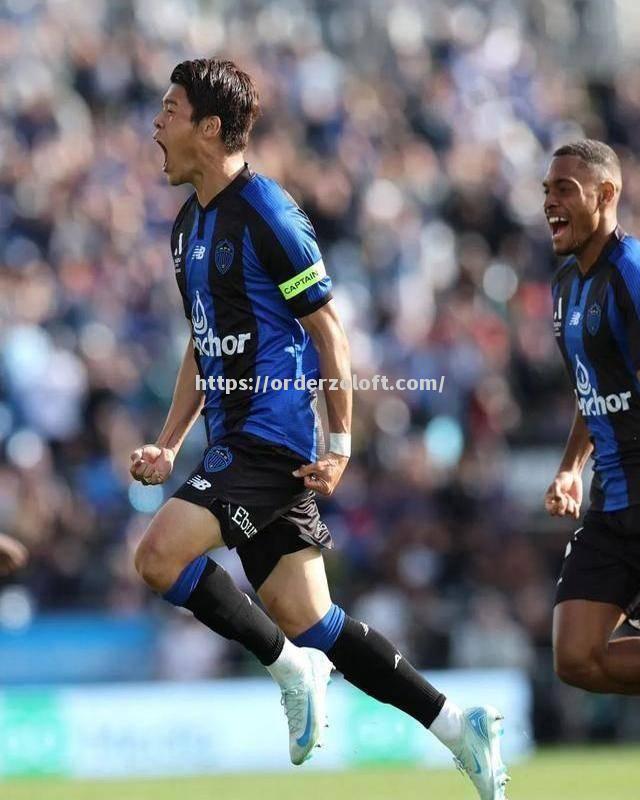 星空体育-球员在足球比赛中展现出了高超技术