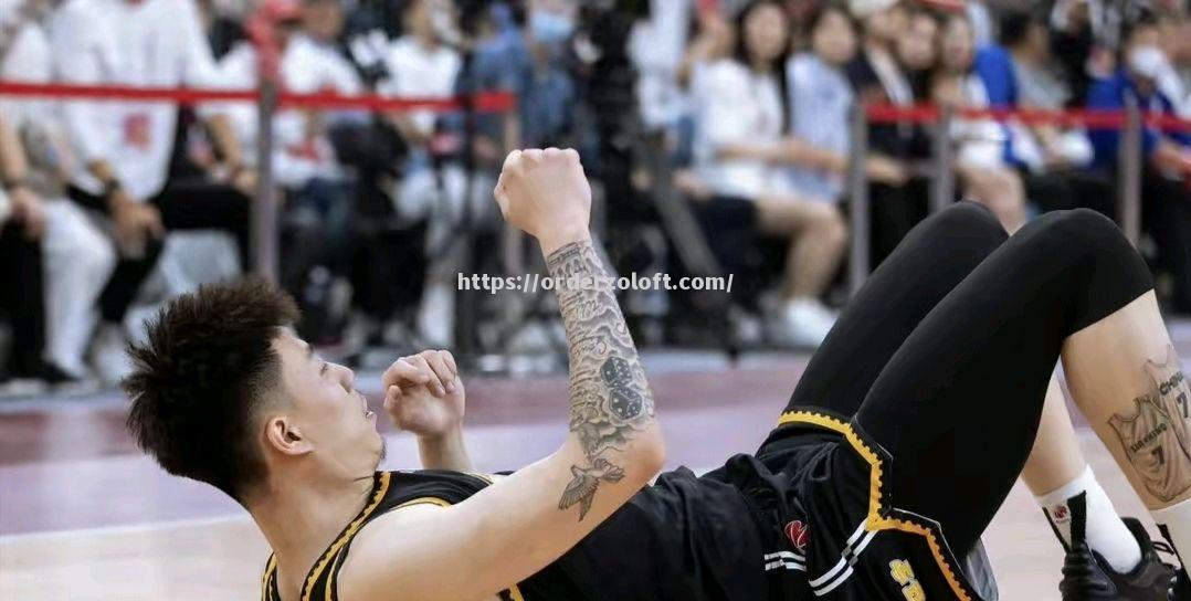 星空体育-辽宁队在场上表现出色，赢得比赛